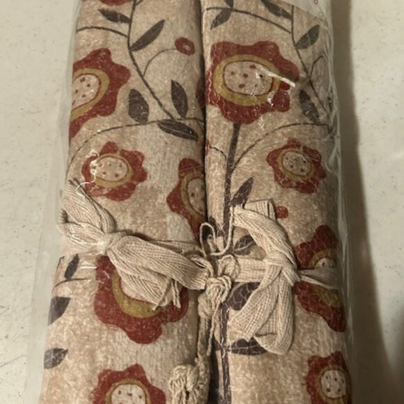 2 New Country Home cotton chenille Rugs - SALE - Picture 3 of 3